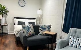 1Br Fully Handicap Accessible Near Downtown